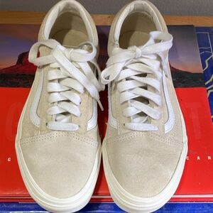 Vans old Skool cream suede. 6.5 woman.